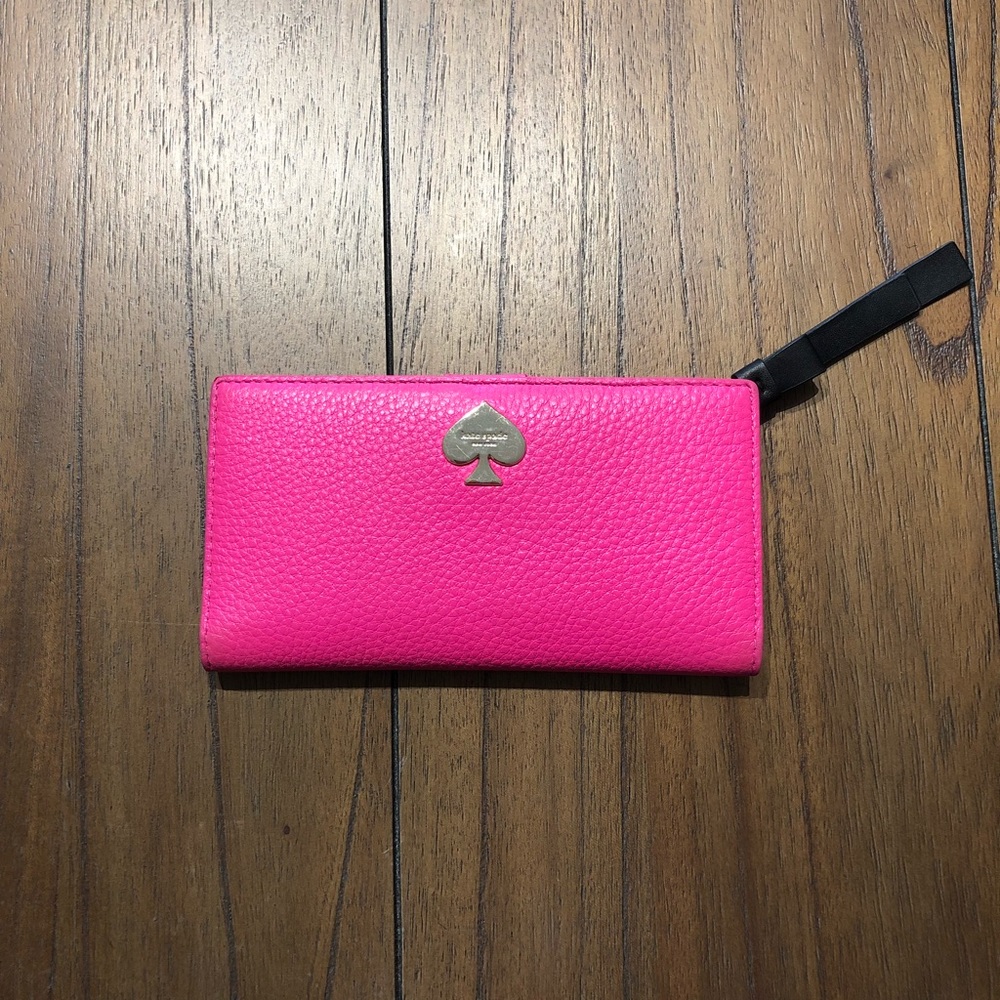 Hot Pink Kate Spade Wallet ♠️ 💕